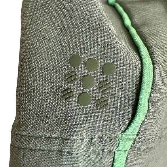 Title Nine Skort Women's M Green Athleisure Athletic Golf tenniscore preppy - Picture 2 of 8